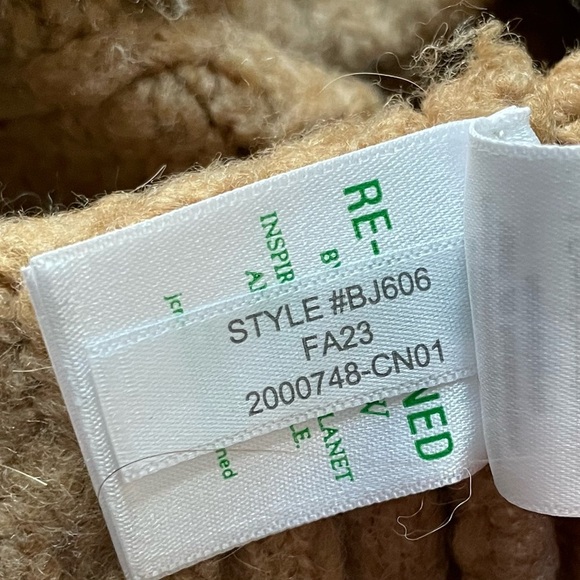 J. Crew relaxed stretch merino cable-knit sweater boyfriend fit 47588 - Picture 16 of 16